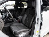 Certified 2025 Porsche Macan image 5