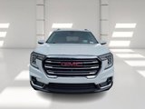Used 2022 GMC Terrain SLT w/ Tech Package image 2