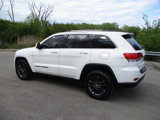Used 2018 Jeep Grand Cherokee Laredo image 3