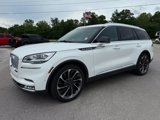 Used 2020 Lincoln Aviator Reserve w/ Equipment Group 202A image 2