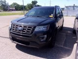 Used 2017 Ford Explorer XLT w/ Equipment Group 202A image 3