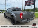 Used 2019 Nissan Frontier SV w/ Midnight Edition Floor Mats image 3