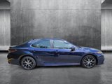 Used 2022 Toyota Camry SE image 4
