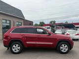 Used 2011 Jeep Grand Cherokee Laredo image 4