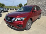 Used 2020 Nissan Pathfinder SL image 2