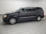 Used 2016 Chrysler Town & Country Touring image 2