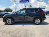 Used 2017 Nissan Rogue SV image 5