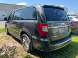 Used 2015 Chrysler Town & Country Touring-L w/ Driver Convenience Group image 2