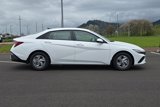 New 2025 Hyundai Elantra SE image 2