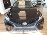 Used 2019 Toyota Camry SE image 2