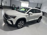 Used 2022 Volkswagen Taos SE image 3