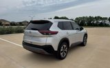 Used 2023 Nissan Rogue SV image 4