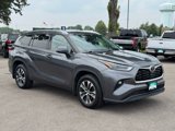 Used 2021 Toyota Highlander XLE image 2