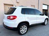 Used 2009 Volkswagen Tiguan SEL image 4