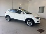 Used 2021 Nissan Rogue Sport S image 2