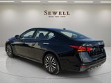 Used 2023 Nissan Altima 2.5 SV image 3