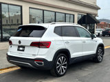 Used 2022 Volkswagen Taos SE image 3