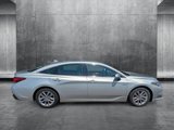 Used 2020 Toyota Avalon XLE image 4