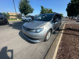 Used 2017 Chrysler Pacifica LX image 2