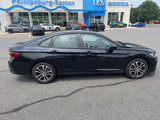 Used 2025 Volkswagen Jetta Sport image 4
