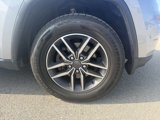 Used 2019 Jeep Grand Cherokee Limited w/ Luxury Group II image 4