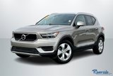 Used 2022 Volvo XC40 T5 Momentum image 3
