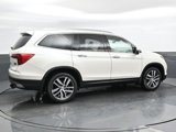 Used 2017 Honda Pilot Touring image 2