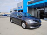 Used 2023 Chrysler Voyager LX image 3