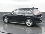 Used 2015 Nissan Rogue SV image 3