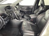 Used 2019 Jeep Cherokee Trailhawk image 3