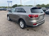 Used 2019 Kia Sorento LX w/ LX Convenience Package image 5