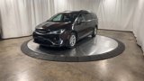 Used 2017 Chrysler Pacifica Limited w/ UConnect Theater Package image 4
