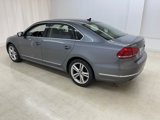 Used 2013 Volkswagen Passat TDI SEL Premium image 3