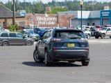 Used 2021 Jeep Cherokee Latitude Lux image 3