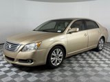 Used 2010 Toyota Avalon XLS image 3