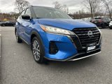 Used 2024 Nissan Kicks SR image 2