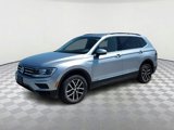 Certified 2021 Volkswagen Tiguan SE w/ Panoramic Sunroof Package image 2