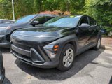 Used 2024 Hyundai Kona SE image 2