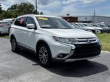 Used 2018 Mitsubishi Outlander SEL image 2