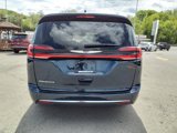 Used 2023 Chrysler Pacifica Touring-L image 5