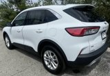 Used 2022 Ford Escape SE image 5