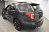 Used 2017 Ford Explorer XLT w/ Equipment Group 202A image 3