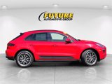 Used 2018 Porsche Macan Sport Edition image 3