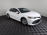 Used 2020 Toyota Camry LE image 4