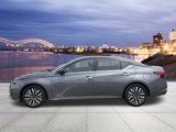 Used 2024 Nissan Altima 2.5 SV image 2