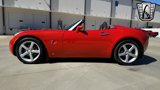 Used 2009 Pontiac Solstice Convertible w/ Preferred Package image 3