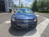 Used 2014 Volkswagen Passat S image 2
