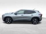 Used 2024 Chevrolet Trax RS image 2