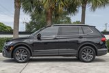 Used 2022 Volkswagen Tiguan SE image 3