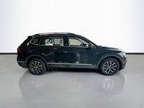 Used 2021 Volkswagen Tiguan SE image 4